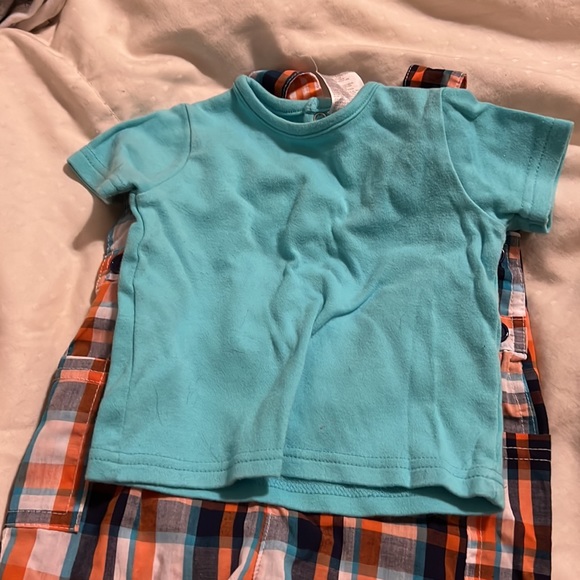 9 month overall outfit - Picture 4 of 4